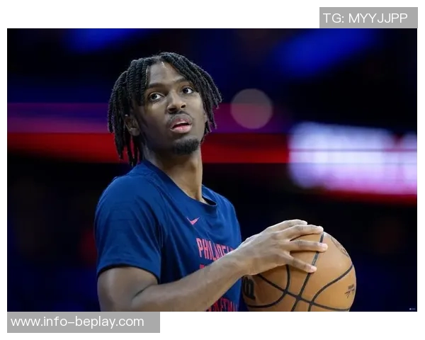 马克西上半场表现全面11投4中贡献12分3篮板4助攻1抢断1盖帽